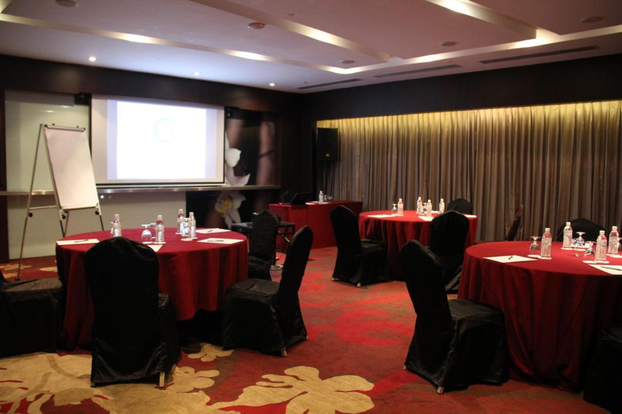 Grandis Hotels And Resorts Kota Kinabalu Bagian luar foto