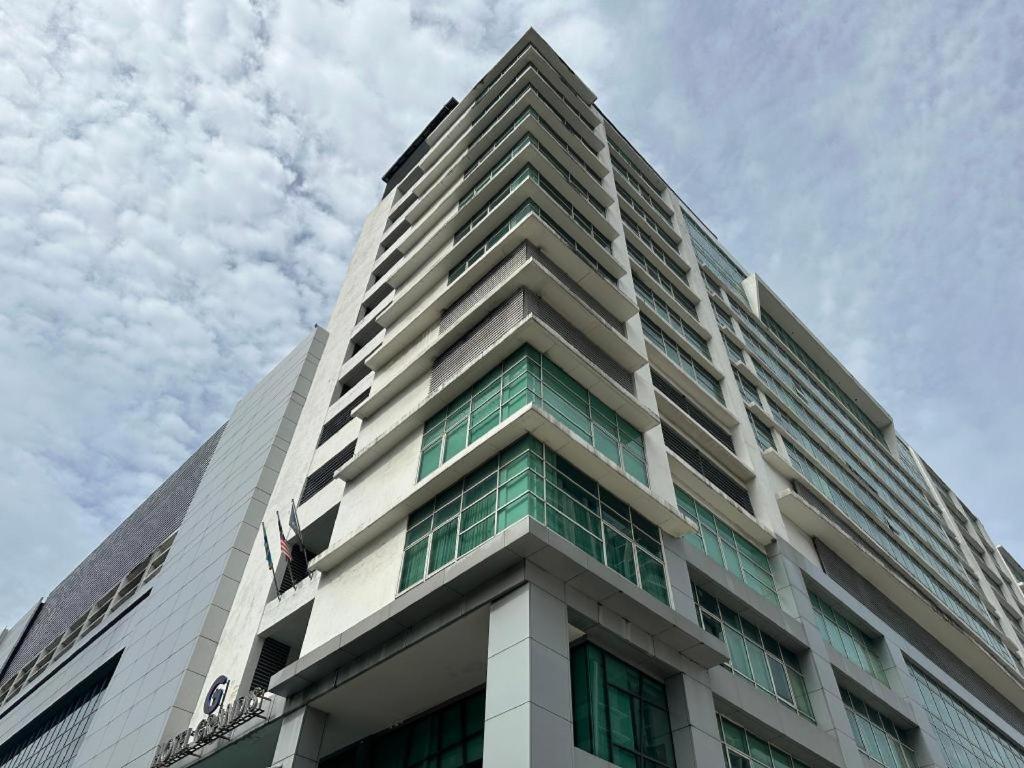 Grandis Hotels And Resorts Kota Kinabalu Bagian luar foto