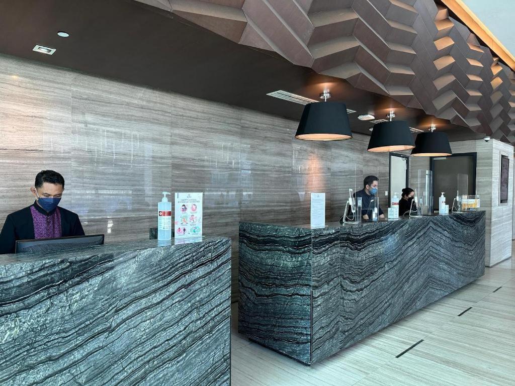 Grandis Hotels And Resorts Kota Kinabalu Bagian luar foto